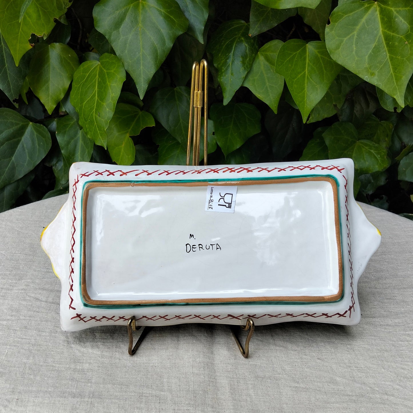 Piccolo Vassoio Rettangolare "Raffaellesco" in Ceramica di Deruta – 25 x 14 cm
